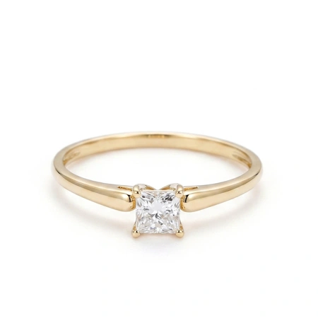 Handcrafted Solitaire Gold Ring with Lab Grown Diamond